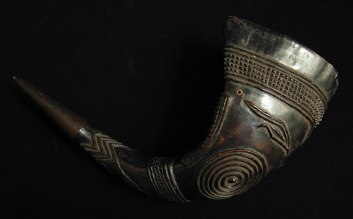 African Tribal Art - Drinking horn, Cameroon, back