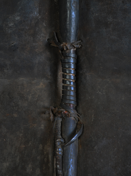 Sukuma shield handle