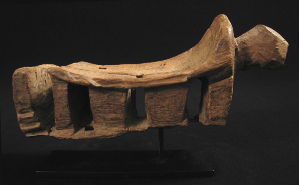 African Tribal Art - Wood headrest, Dogon/Tellum, Mali, back