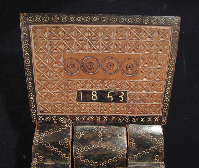 Tribal Art - Coconut grater, Swahili, Bagamoyo, Tanzania, date