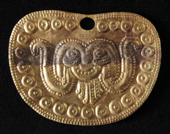 Art of the Americas -  Gold nose ornament, Vicus, Peru