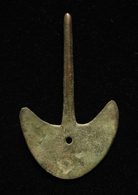 Art of the Americas -&nbsp;Small copper tumi, Peru, back