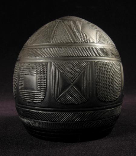 Art of the Americas -&nbsp;Coconut scrimshaw drinking cup, side 1