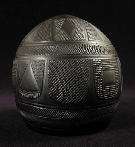 Art of the Americas -&nbsp;Coconut scrimshaw drinking cup, side 2