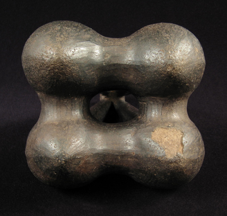 Art of the Americas -&nbsp;Blackware pot, Chancay, Peru, bottom