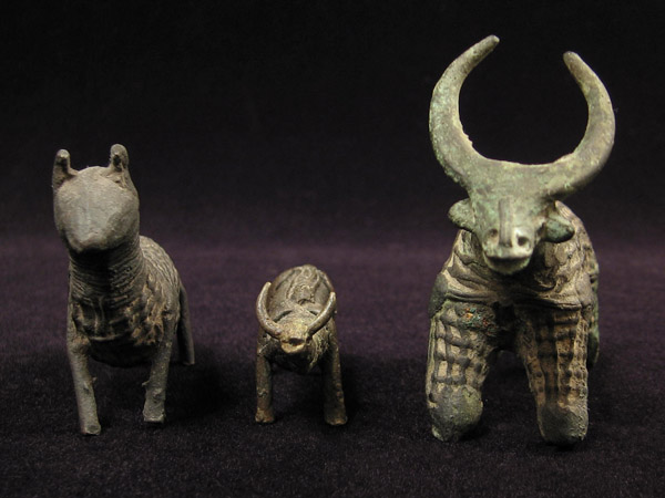 Asian Tribal Art - Bronze animal figures, Kondh, Orissa, India, front