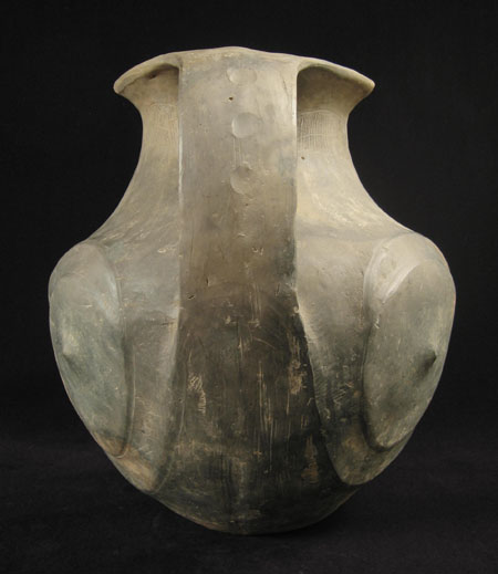 Asian Tribal Art - Amphora, Han dynasty, China, right