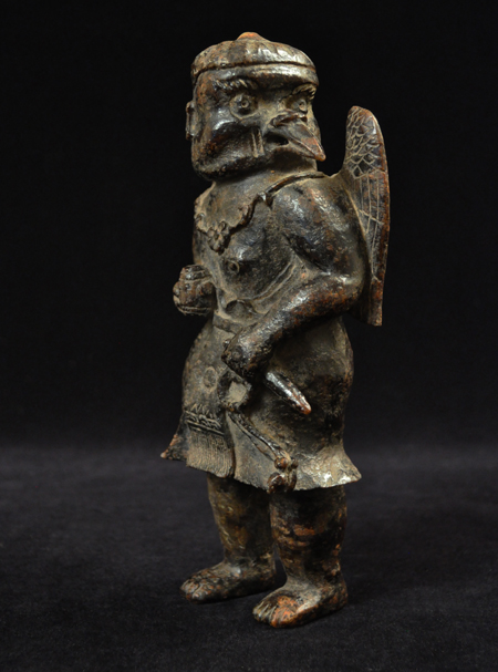 Tengu figure