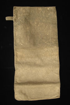 Asian Tribal Art - Arrow chest, Japan, pouch back