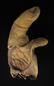 Asian Tribal Art - Arrow chest, Japan, archery glove