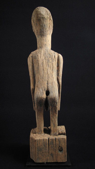 Indonesian Tribal Art - Wood male figure, Madagascar Island, back view