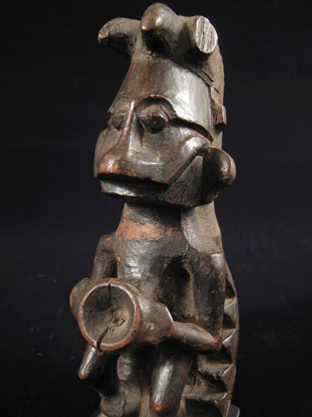 Indonesian Tribal Art - Wood figure, Nias Island, Indonesia, detail