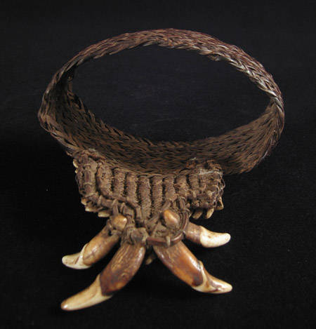 Oceanic Art - Armband, Huon Peninsula, Papua New Guinea, top