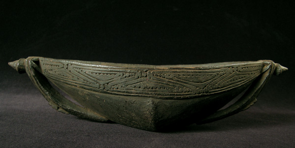 Oceanic Art - Wood bowl, Schouten Island, Papua New Guinea