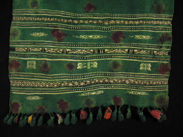 African Tribal Art - Kitfeya shawl, Tunisia, detail