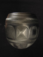 Art of the Americas -&nbsp;Coconut scrimshaw drinking cup