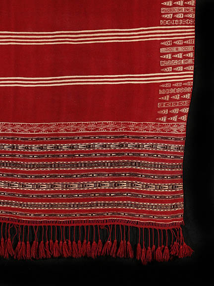 Tunisian textiles - Chenini red ajar, detail