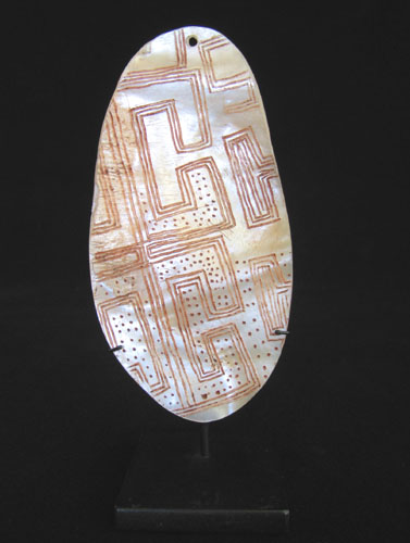 Oceanic Art - Shell pubic cover, lonkalonka, Western Australia